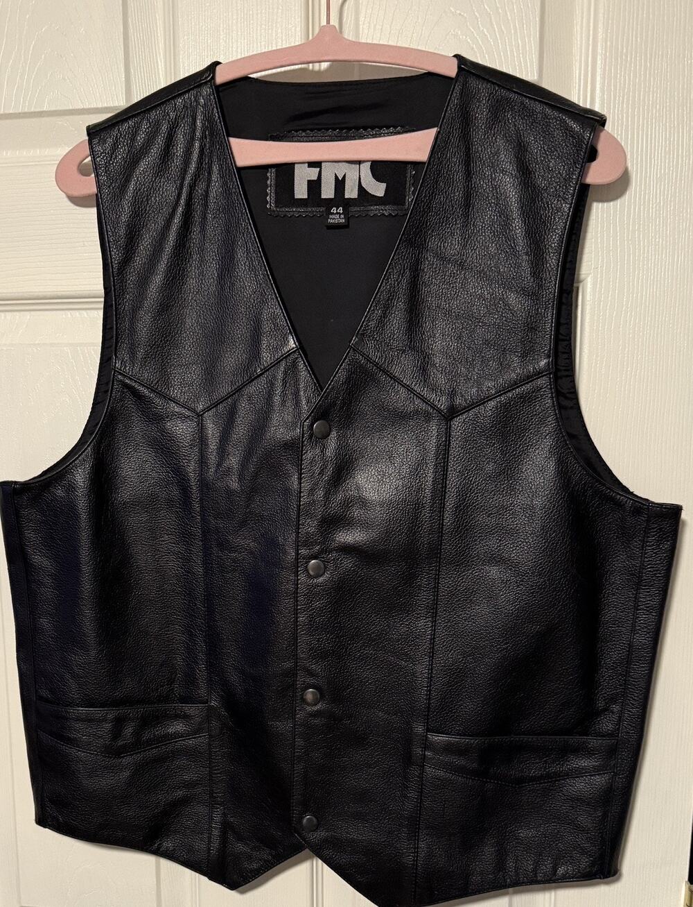FMC Mens Size 44 Black Leather Sleeveless Front Snap Motorcycle Vest